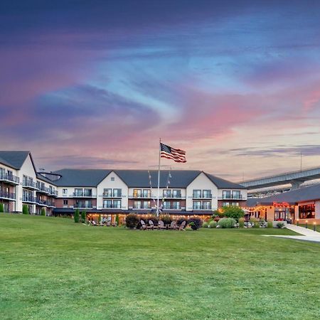 Doubletree By Hilton Port Huron Exterior photo