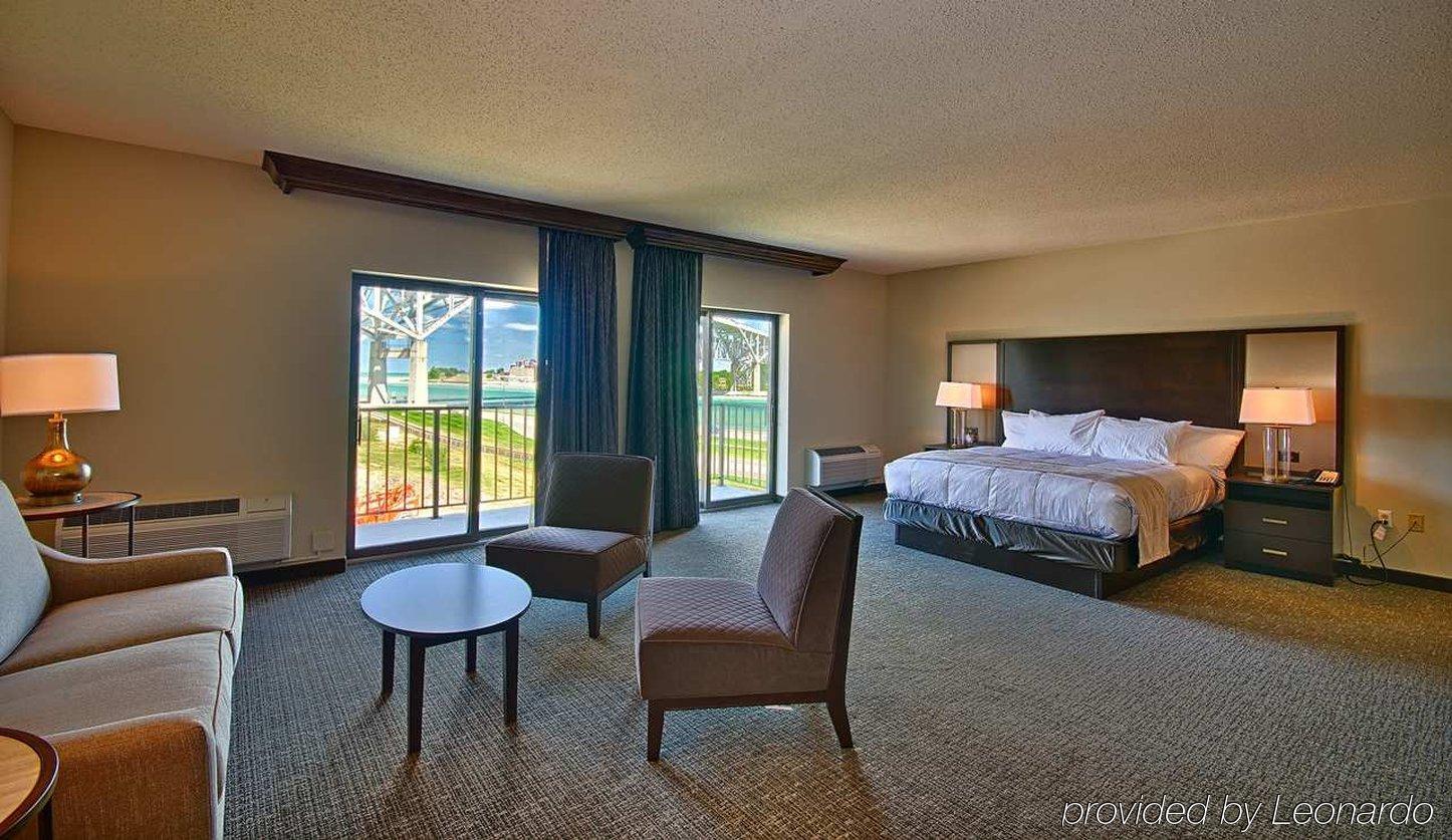 Doubletree By Hilton Port Huron Exterior photo